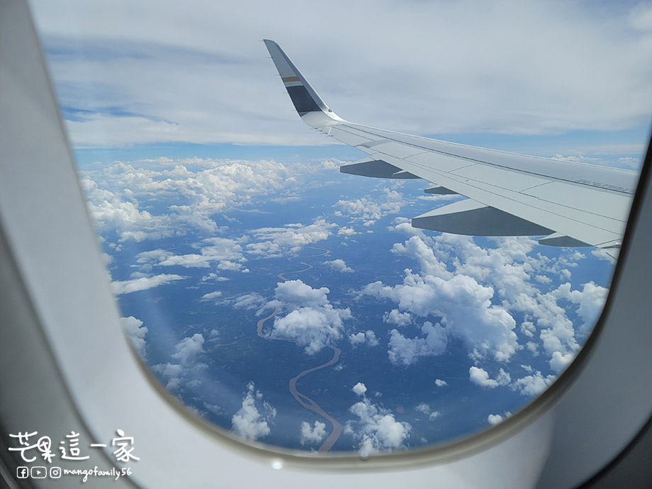 馬來西亞自由行｜搭乘星宇航空．吉隆坡機場飛桃園的飛行體驗＆桃機出境流程！