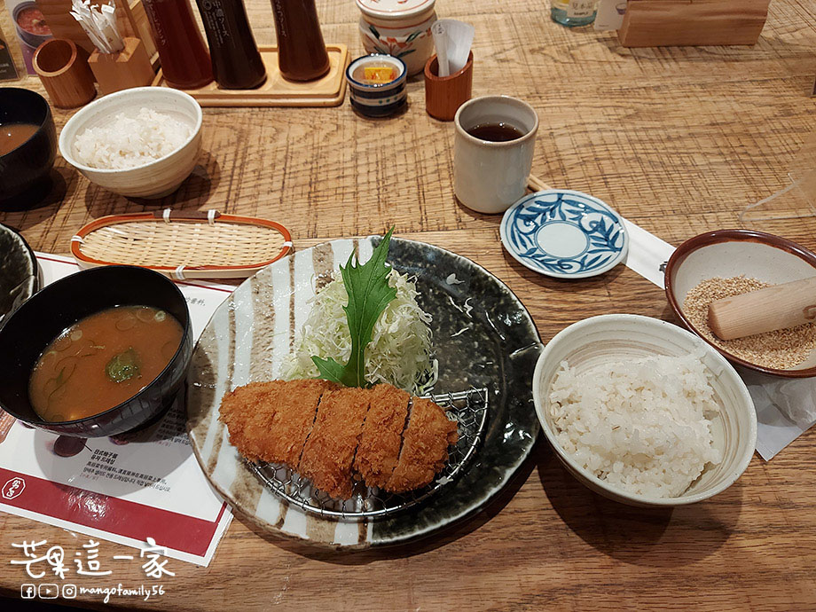 京都必吃美食｜酥脆好吃的名代豬排かつくら．四条寺町店！